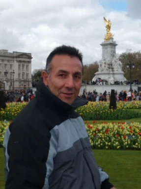 American men looking for love