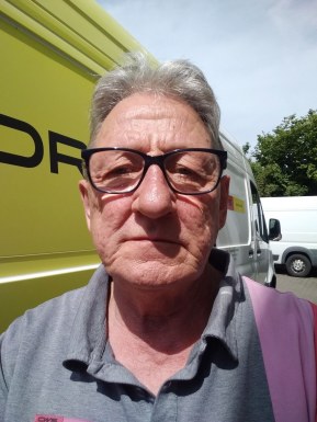 <span>Horst, 64</span> <span style='width: 25px; height: 16px; float: right; background-image: url(/bitmaps/flags_small/DE.PNG)'> </span><br><span>Frankfurt A, Германия</span> <input type='button' class='joinbtn' style='float: right' value='JOIN NOW' />