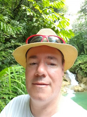 <span>Robbie Butchito, 57</span> <span style='width: 25px; height: 16px; float: right; background-image: url(/bitmaps/flags_small/CH.PNG)'> </span><br><span>Aarau, Szwajcaria</span> <input type='button' class='joinbtn' style='float: right' value='JOIN NOW' />