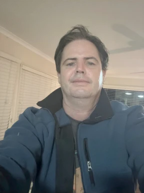 <span>Ronnie, 46</span>&nbsp;<span style='width: 25px; height: 16px; float: right; background-image: url(/bitmaps/flags_small/AU.PNG)'>&nbsp;</span><br><span>Melbourne, Australia</span>&nbsp;<input type='button' class='joinbtn' style='float: right' value='JOIN NOW' />